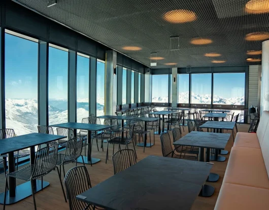 Caron3200 - Restaurant rooftop en altitude